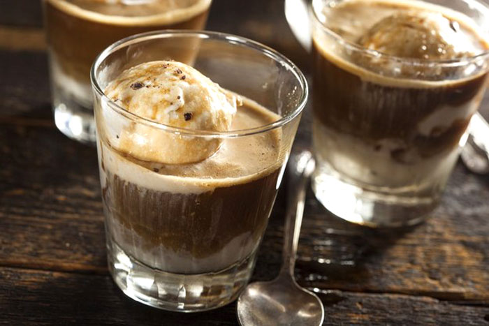 кофе с мороженым и шоколадом фото